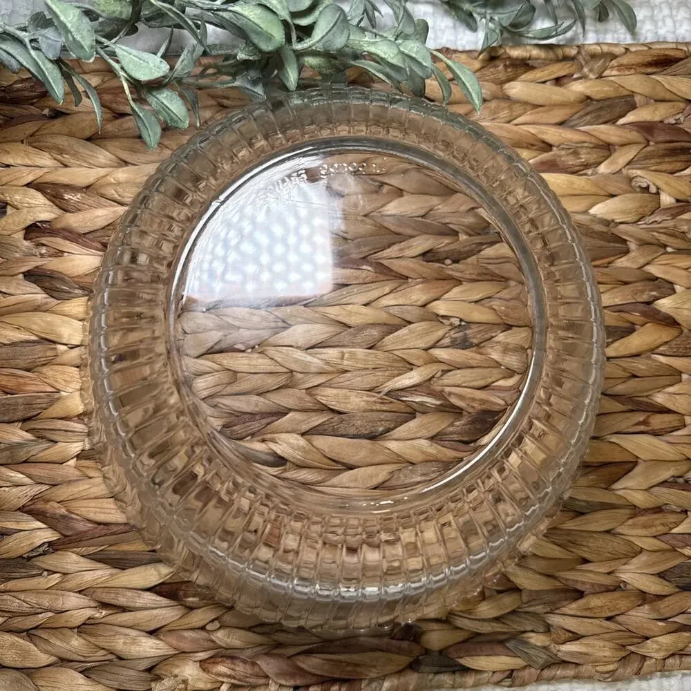 Arcoroc France Fleur Clear Glass Ribbed Serving Salad Bowl 9.3” Scalloped Rim